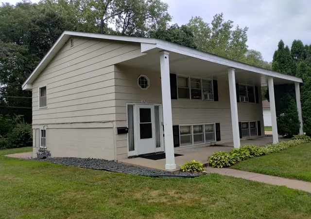 1st image of 1655 Mcafee St, Saint Paul, MN 55106 | MLS# 7130554