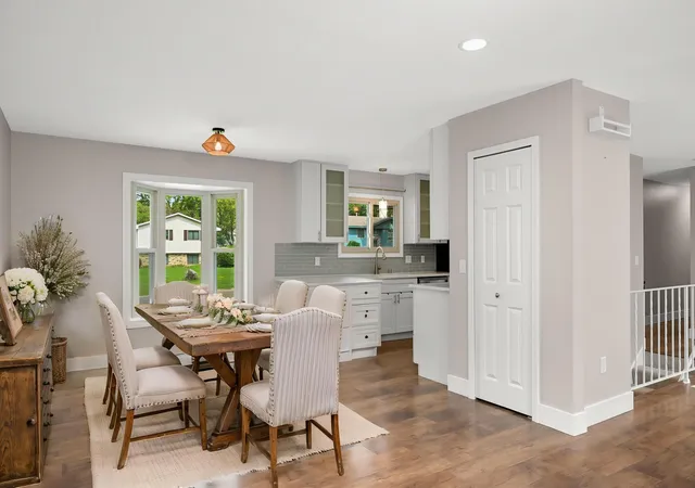 Photo 1 of Single family home for sale at 13712 E Wellington Crescent, Burnsville, MN 55337 | MLS# 7130561 | Listing updated on 2026-10-12