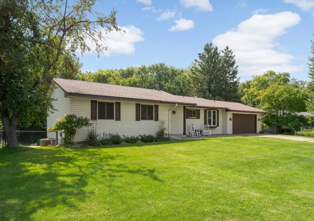 34th image of 13712 E Wellington Crescent, Burnsville, MN 55337 | MLS# 7130561