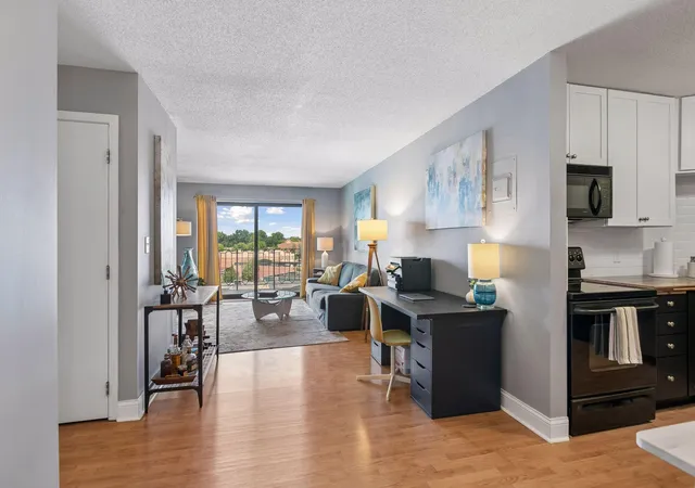 Photo 2 of Condo for sale at 3131 Excelsior Blvd #512, Minneapolis, MN 55416 | MLS# 7130588 | Listing updated on 2026-09-12