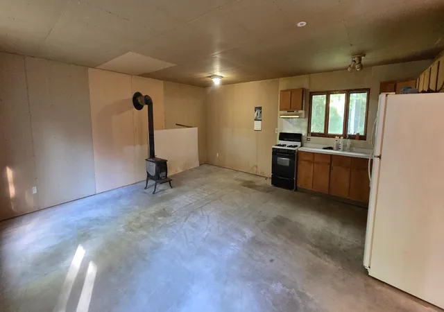 Photo 4 of Single family home for sale at 4585 Highway 11, International Falls, MN 56649 | MLS# 7130600 | Listing updated on 2026-09-01