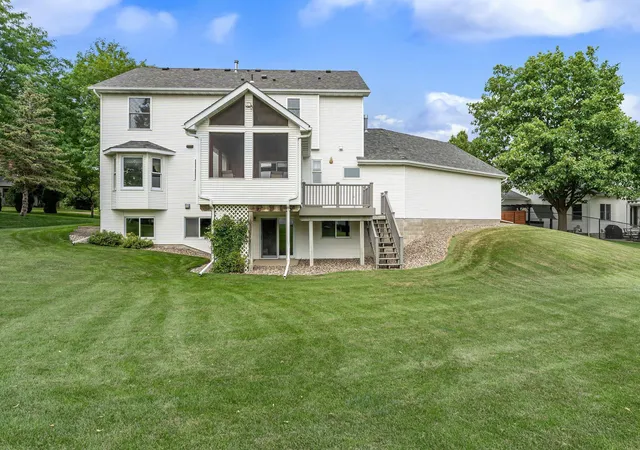 2nd image of 1115 Jerake Pl, Owatonna, MN 55060 | MLS# 7130607