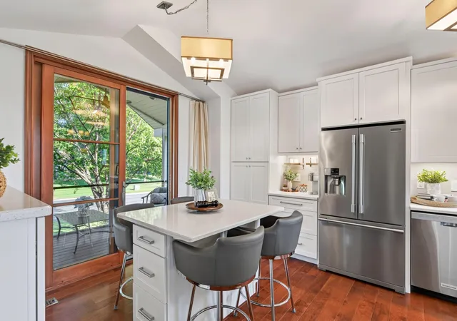 Photo 4 of Single family home for sale at 1112 Legion St S, Shakopee, MN 55379 | MLS# 7130613 | Listing updated on 2026-10-08