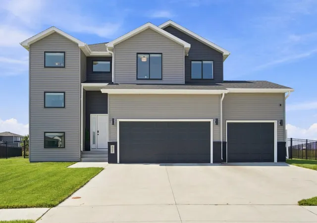 Photo 3 of Sale Pending at 6759 28th Street S, Fargo, ND 58104 | MLS# 7130615 | Listing updated on 2026-09-26
