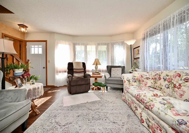 Photo 3 of Sale Pending at 409 Olmstead St, Winona, MN 55987 | MLS# 7130630 | Listing updated on 2026-08-24