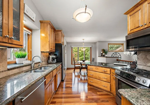 Photo 4 of Sale Pending at 9303 Washburn Ave N, Minneapolis, MN 55444 | MLS# 7130636 | Listing updated on 2026-10-20