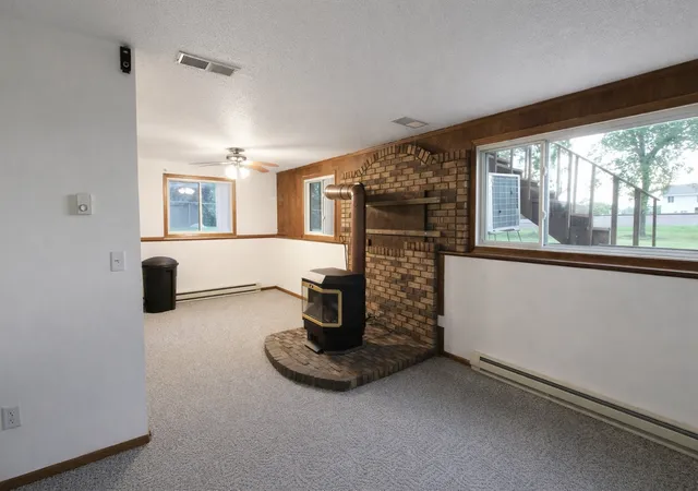 image of 3115 Covent Garden St S, Moorhead, MN 56560 | MLS# 7130648