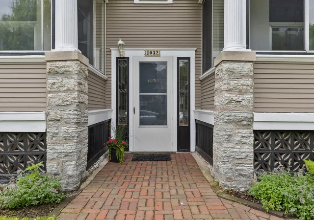 Photo 3 of House for sale at 1032 Portland Ave, Saint Paul, MN 55104 | MLS# 7130662 | Listing updated on 2026-09-16