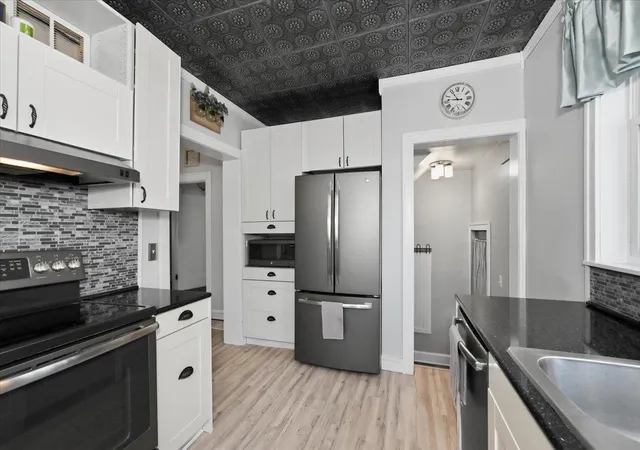 Photo 3 of Sale Pending at 902 E 8th Street, Superior, WI 54880 | MLS# 7130683 | Listing updated on 2026-08-21