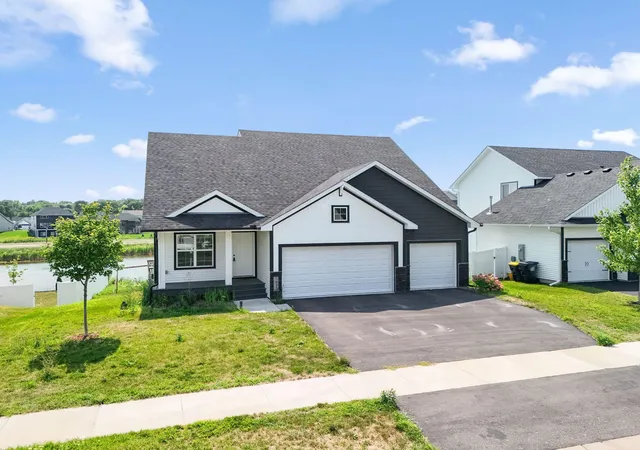 2nd image of 5832 178th St W, Lakeville, MN 55044 | MLS# 7130700