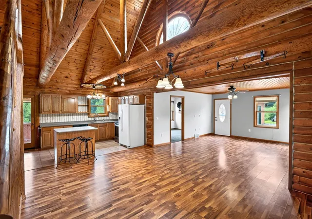 Photo 1 of Single family home for sale at 565 Beckman Rd, La Crescent, MN 55947 | MLS# 7130713 | Listing updated on 2026-08-22