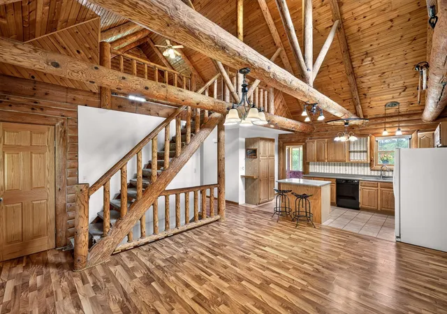 Photo 2 of Single family home for sale at 565 Beckman Rd, La Crescent, MN 55947 | MLS# 7130713 | Listing updated on 2026-08-22