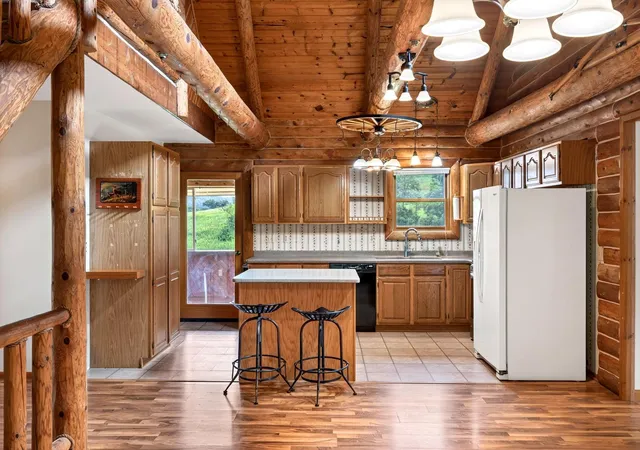 Photo 3 of Single family home for sale at 565 Beckman Rd, La Crescent, MN 55947 | MLS# 7130713 | Listing updated on 2026-08-22