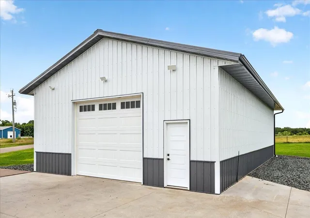 Photo 4 of Single family home for sale at 7700 Lent Trl, Stacy, MN 55079 | MLS# 7130732 | Listing updated on 2026-09-12