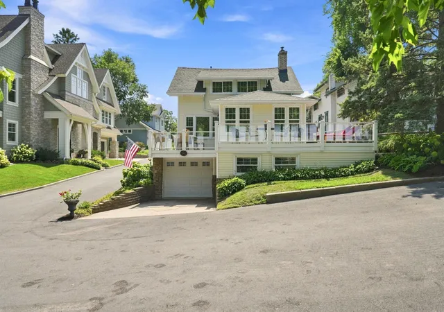 2nd image of 2800 Center Rd, Wayzata, MN 55391 | MLS# 7130734