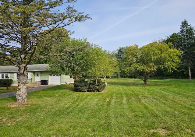 Photo 3 of Single family home for sale at W9806 805Th Ave, River Falls, WI 54022 | MLS# 7130737 | Listing updated on 2026-09-29