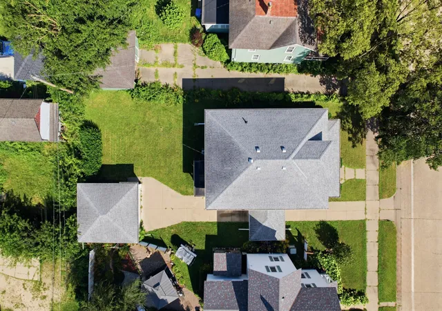 Photo 27 of Sale Pending at 564 W Wabasha St, Winona, MN 55987 | MLS# 7130738 | Listing updated on 2026-08-24