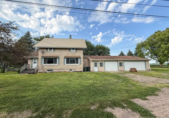 Photo 4 of Single family home for sale at 741 East St, Stewart, MN 55385 | MLS# 7130752 | Listing updated on 2026-08-21