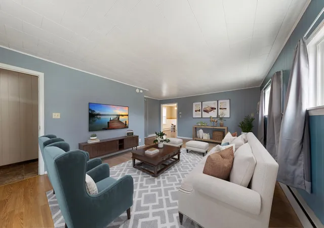 Photo 3 of Single family home for sale at 118 1st Street Sw, Faribault, MN 55021 | MLS# 7130780 | Listing updated on 2026-08-21