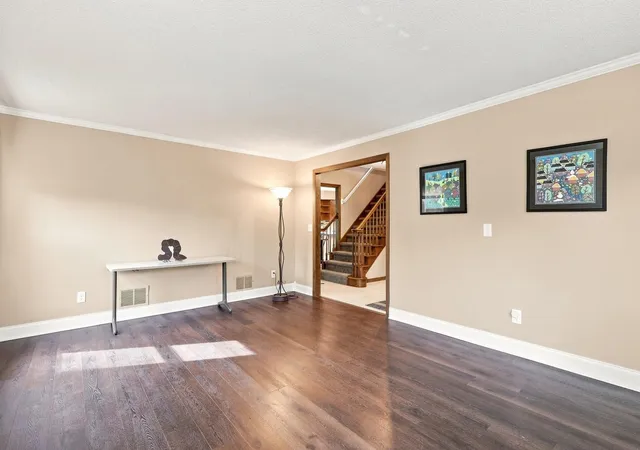 Photo 4 of Single family home for sale at 2917 Sequoia Ct, Burnsville, MN 55337 | MLS# 7130786 | Listing updated on 2026-10-13