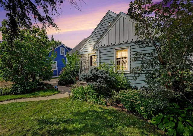 Photo 3 of Sale Pending at 5940 Clinton Ave, Minneapolis, MN 55419 | MLS# 7130793 | Listing updated on 2026-09-21