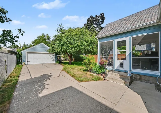 Photo 4 of Sale Pending at 5940 Clinton Ave, Minneapolis, MN 55419 | MLS# 7130793 | Listing updated on 2026-09-21