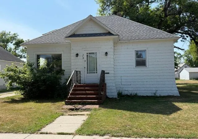 Photo 1 of Single family home for sale at 213 11th Street N, Breckenridge, MN 56520 | MLS# 7130794 | Listing updated on 2026-09-21