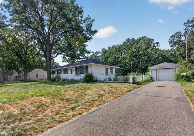 Photo 3 of Single family home for sale at 7340 Knollwood Dr, Mounds View, MN 55112 | MLS# 7130796 | Listing updated on 2026-10-08