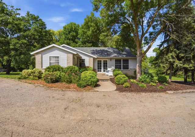 Photo 1 of Single family home for sale at 9372 71st Street Ne, Spicer, MN 56288 | MLS# 7130809 | Listing updated on 2026-08-31
