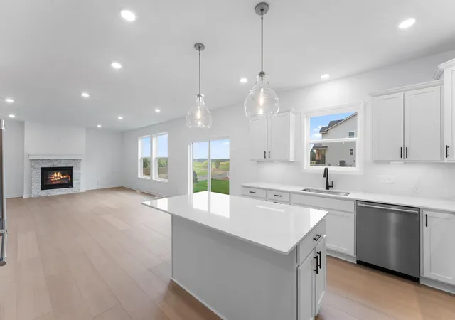 Photo 3 of Single family home for sale at 8644 Periwinkle Blvd, Saint Paul, MN 55129 | MLS# 7130838 | Listing updated on 2026-09-17