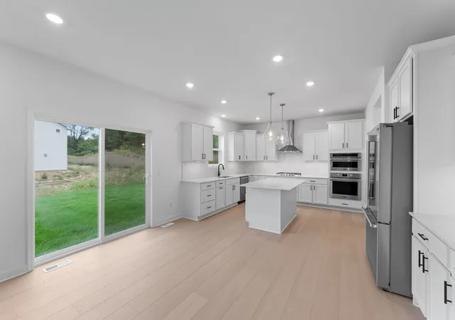 Photo 4 of Single family home for sale at 8644 Periwinkle Blvd, Saint Paul, MN 55129 | MLS# 7130838 | Listing updated on 2026-09-17