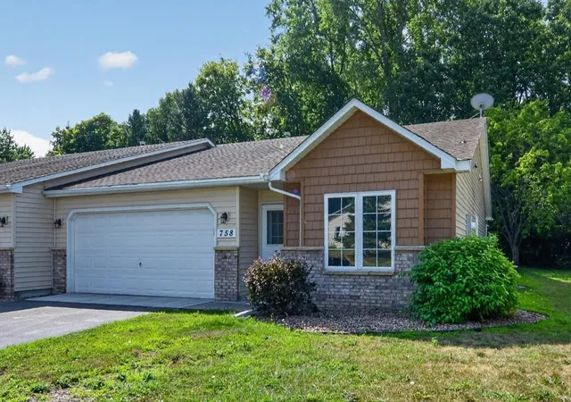 1st image of 758 Garceau Ln, Vadnais Heights, MN 55127 | MLS# 7130854