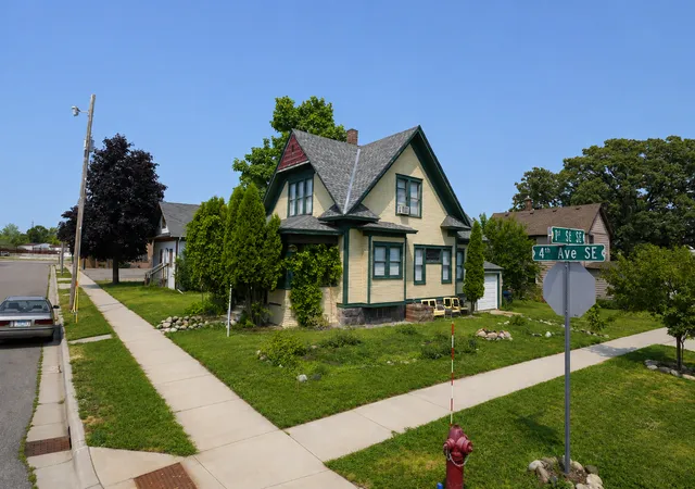 Photo 1 of Single family home for sale at 30 4th Ave Se, Saint Cloud, MN 56304 | MLS# 7130871 | Listing updated on 2026-08-25