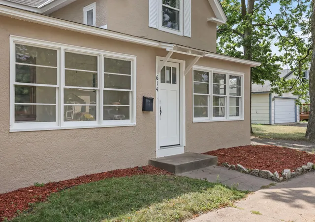 2nd image of 614 Jackson St, Anoka, MN 55303 | MLS# 7130876