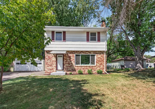 image of 373 105th Ave Ne, Blaine, MN 55434 | MLS# 7130877