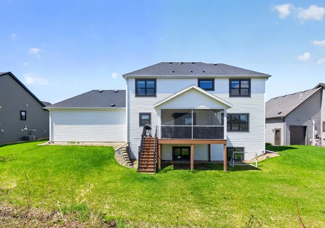 image of 1702 Ancaster Dr, Byron, MN 55920 | MLS# 7130899
