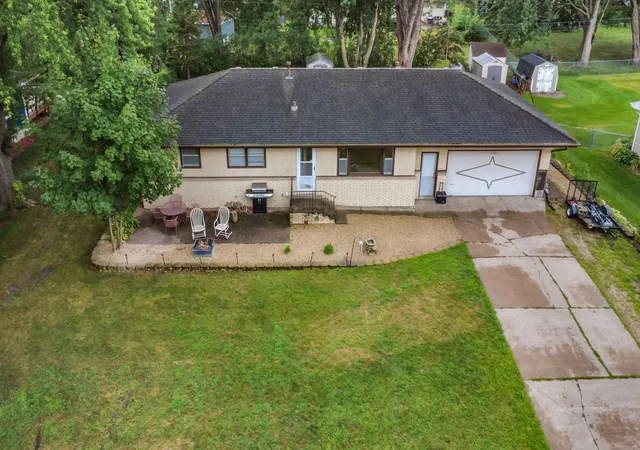 1st image of 21609 Ahlstrom Ave, Rogers, MN 55374 | MLS# 7130907