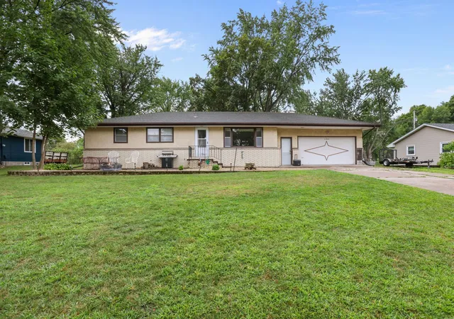 Photo 3 of Single family home for sale at 21609 Ahlstrom Ave, Rogers, MN 55374 | MLS# 7130907 | Listing updated on 2026-09-19