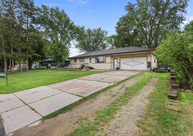Photo 3 of Single family home for sale at 21609 Ahlstrom Ave, Rogers, MN 55374 | MLS# 7130907 | Listing updated on 2026-09-26