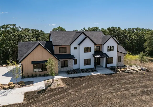 image of 4608 Royal Oaks Cir Sw, Rochester, MN 55902 | MLS# 7130913