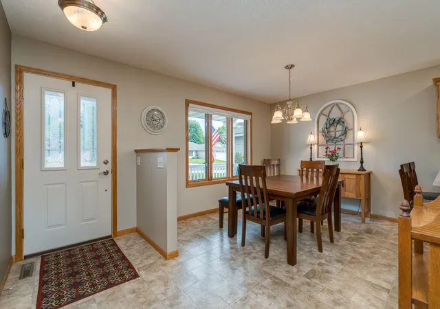 Photo 3 of Sale Pending at 129 Cameo Ln, Mankato, MN 56001 | MLS# 7130914 | Listing updated on 2026-09-04