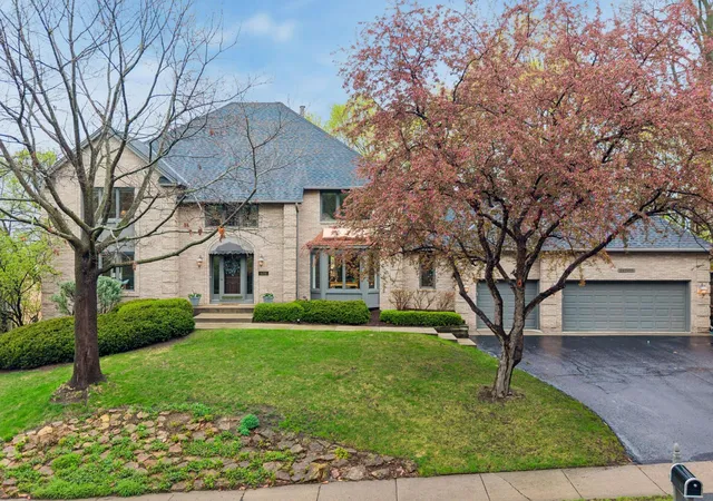 5th image of 11202 Mount Curve Rd, Eden Prairie, MN 55347 | MLS# 7130921