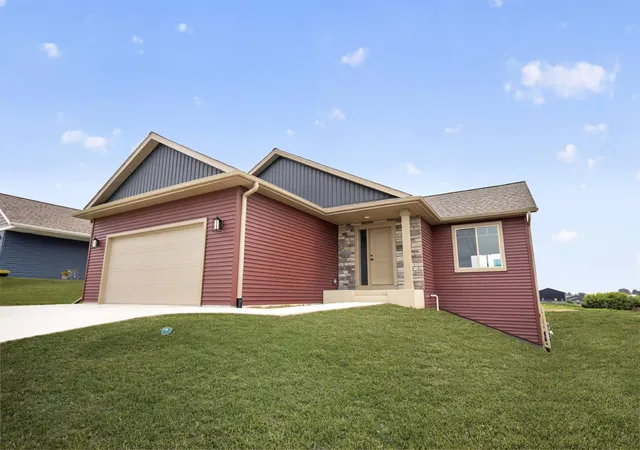 Photo 2 of Single family home for sale at 6160 Cody Ln Nw, Rochester, MN 55901 | MLS# 7130923 | Listing updated on 2026-09-23