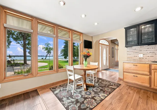 Photo 4 of Single family home for sale at 1082 W Lake Dr, Detroit Lakes, MN 56501 | MLS# 7130941 | Listing updated on 2026-08-29