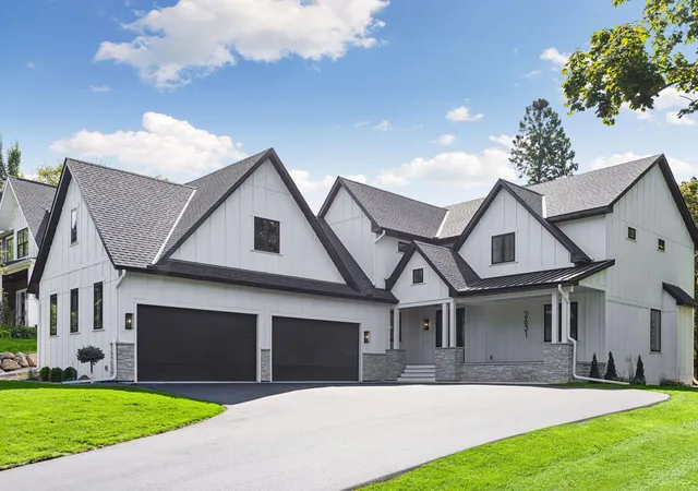 Photo 4 of Single family home for sale at 2631 Orchard Ln, Excelsior, MN 55331 | MLS# 7130945 | Listing updated on 2026-10-07
