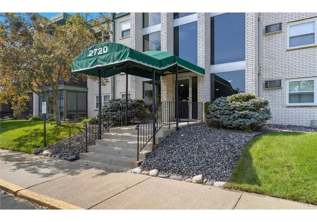 1st image of 2720 Dale St N #C113, Saint Paul, MN 55113 | MLS# 7130949