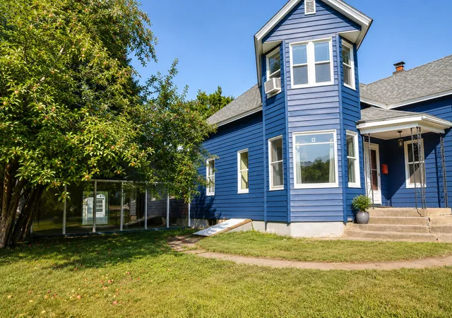 Photo 3 of Single family home for sale at 924 6th St W #1216, Wabasha, MN 55981 | MLS# 7130982 | Listing updated on 2026-09-12