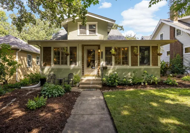 1st image of 1189 Goodrich Ave, Saint Paul, MN 55105 | MLS# 7130992