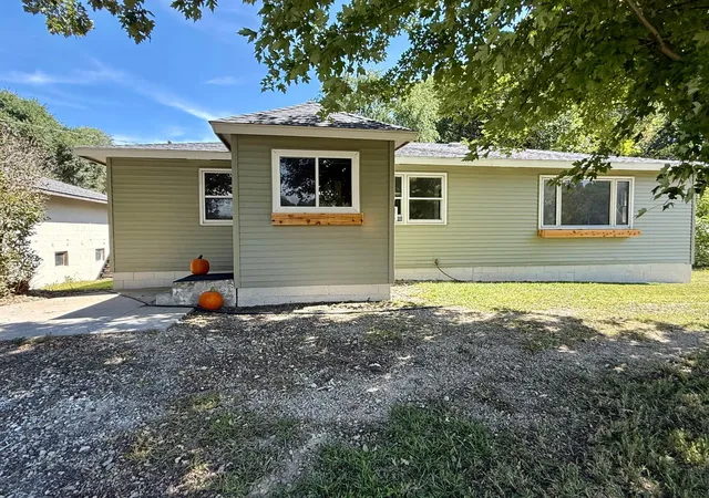 Photo 1 of Single family home for sale at 5300 W River Rd Nw, Rochester, MN 55901 | MLS# 7131043 | Listing updated on 2026-08-29