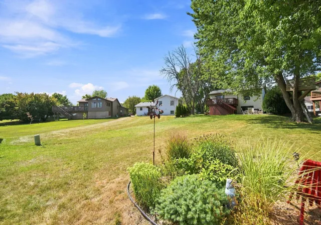 40th image of 2375 Helena Rd N, Oakdale, MN 55128 | MLS# 7131045
